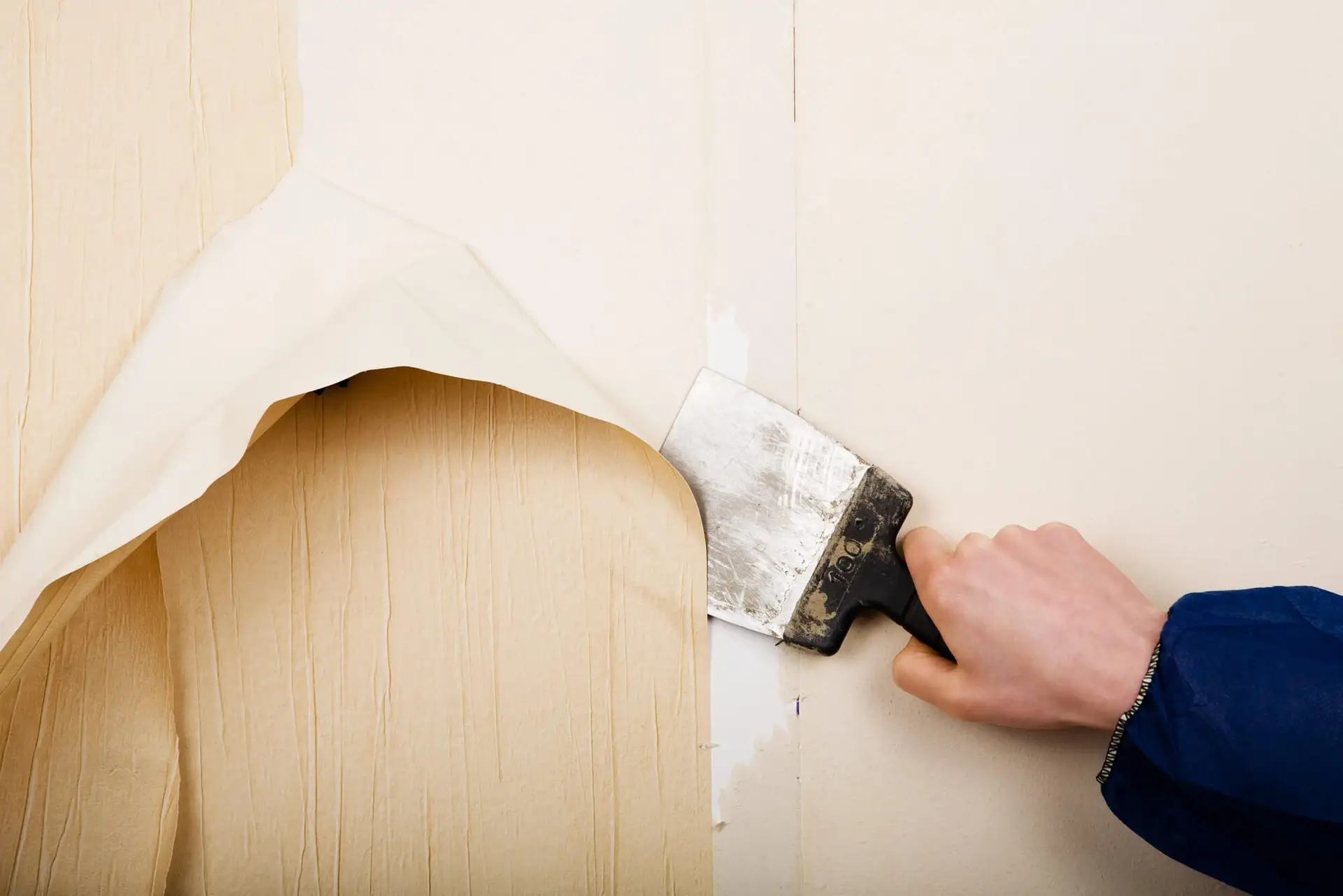 Wallpaper Removal in Visalia, CA